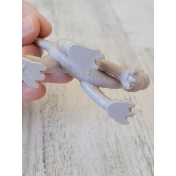 Tuojiangosaurus pike orange brown dinosaur toy figure - Picture 7 of 7